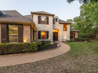 18099 Copper River Dr, College Station, TX 77845