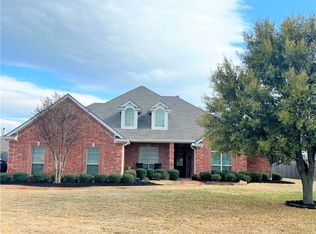 3 Republic Dr, Waco, TX 76708