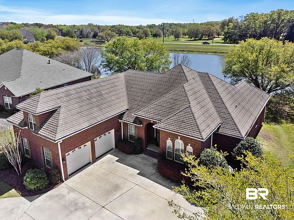 3rd image of 8718 Lake View Dr