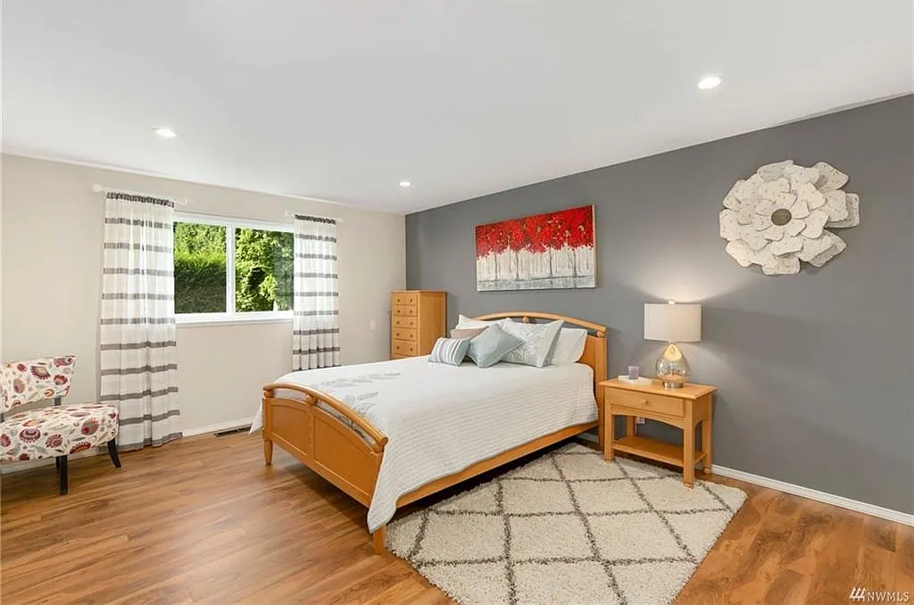 4010 Nassau Pl — Photo 4