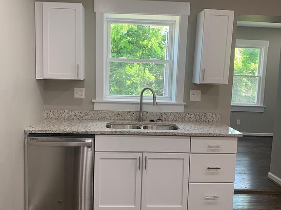 5th image of 334 Erkenbrecher Ave #2