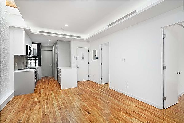 1st image of 1852 2nd Ave #3F
