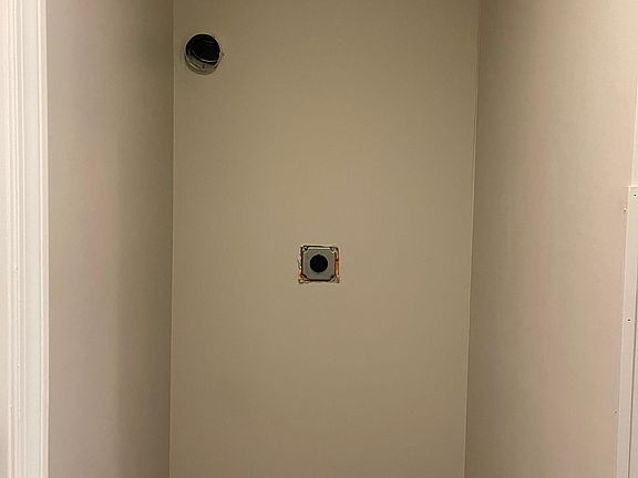2nd image of 1279 Hill Pine Ln