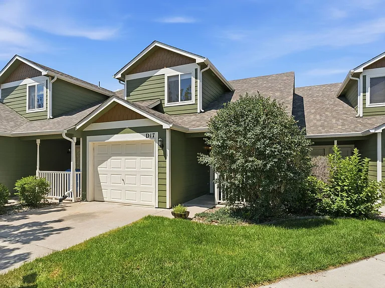 802 Waterglen Dr #D17 — Photo 1