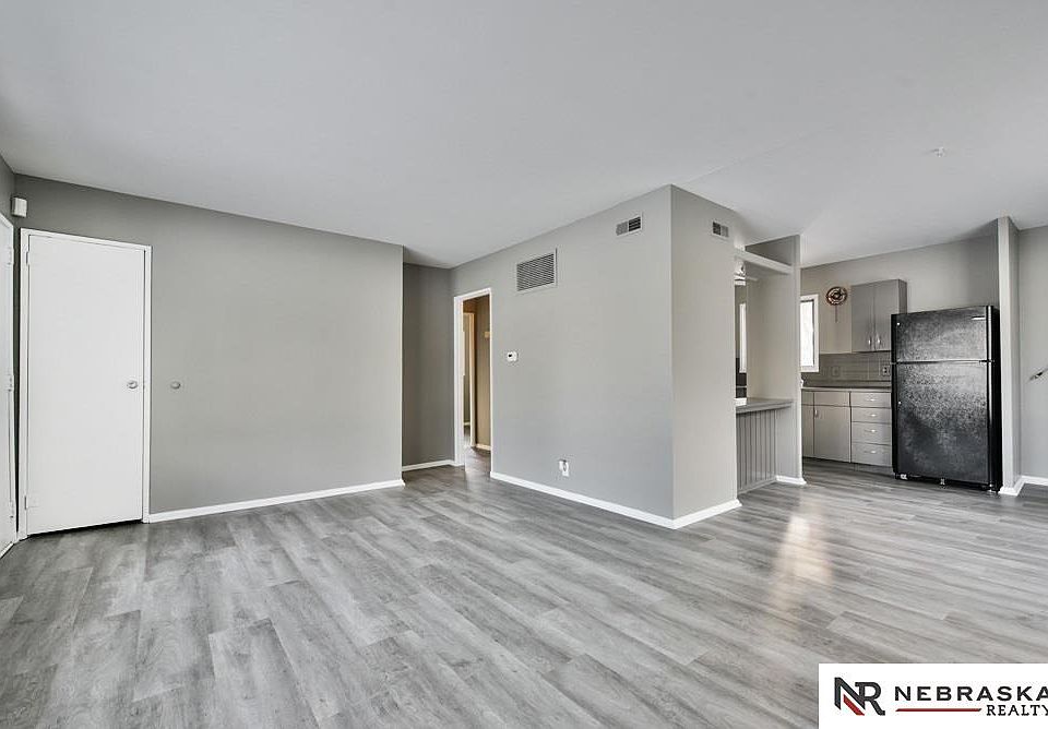 1st image of 3807 Krug Ave