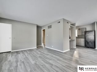 3807 Krug Ave, Omaha, NE 68105