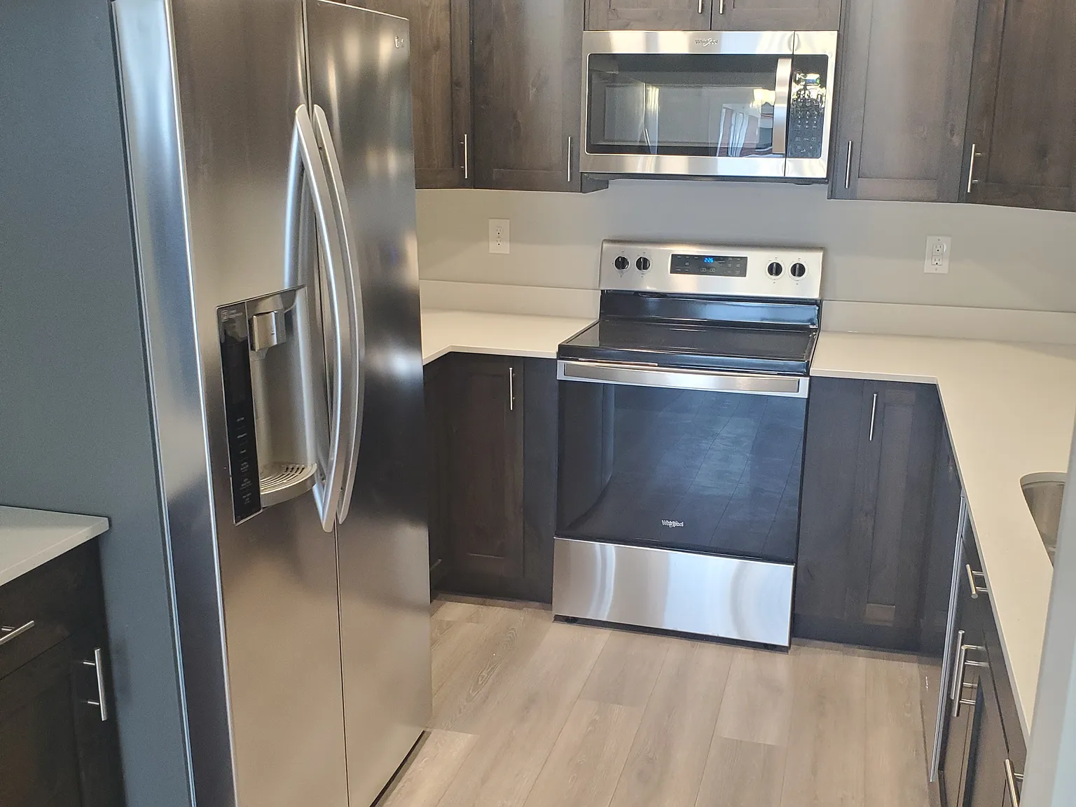 3 Bedroom Washington Terrace Townhouse! — Photo 2