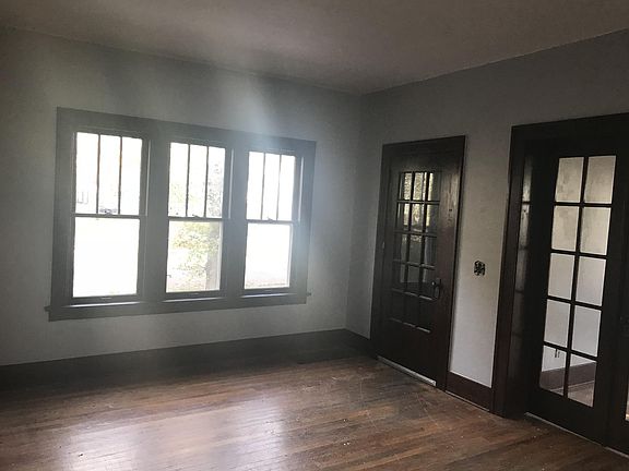2nd image of 1659 Center Ave NE