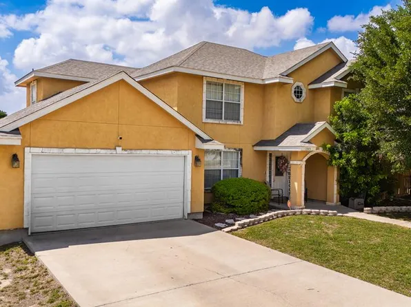 1545 Rock Hill Dr, Eagle Pass, TX 78852