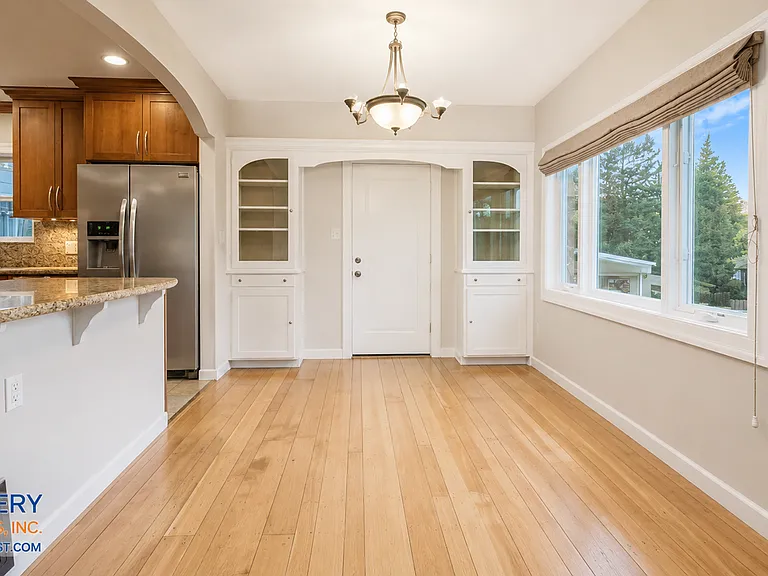 24 Sylvan Way — Photo 16