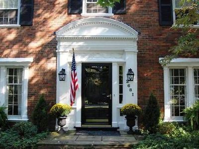 2681 Derbyshire Rd, Cleveland Heights, OH, 44106