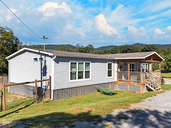 3rd image of 267 English Mountain Rd