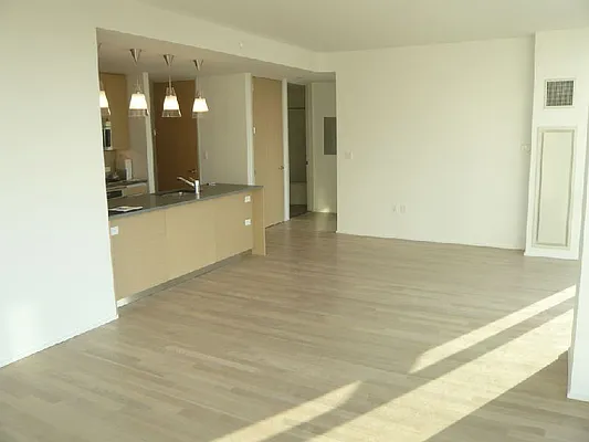 Rented by Sotheby's International Realty | media 10