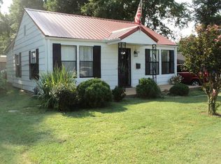 208 S Parkway St, Corinth, MS 38834