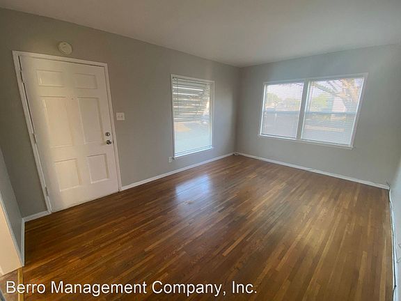 2nd image of 4600 N Lakewood Blvd #8203867