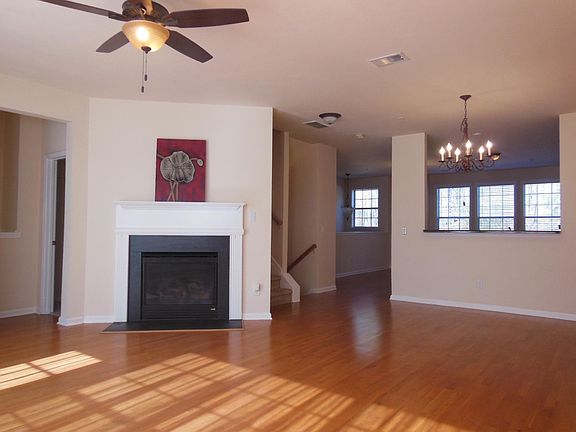 2nd image of 4650 Creekside Villas Way SE