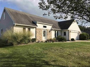 1001 Redding Ln, Angola, IN 46703