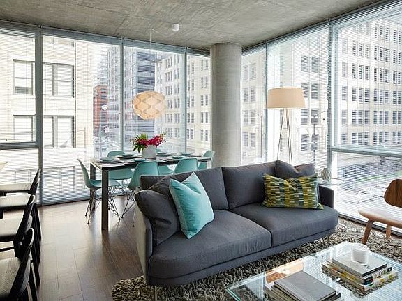 2nd image of 600 W Jackson Blvd #415