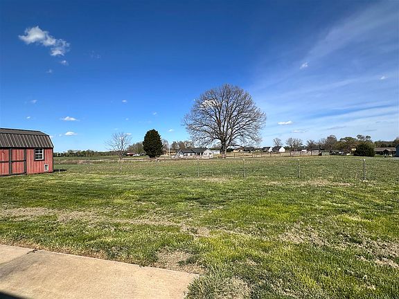 5th image of 81 Stone Trace Ct