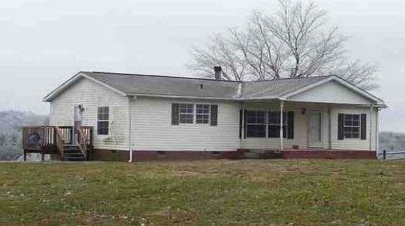 2nd image of 1368 Boxwood Ln