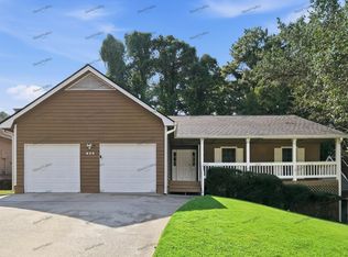 823 Bristol Way, Lithonia, GA 30058