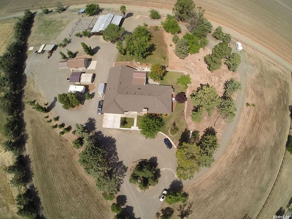 1st image of 19292 Hillcrest Dr