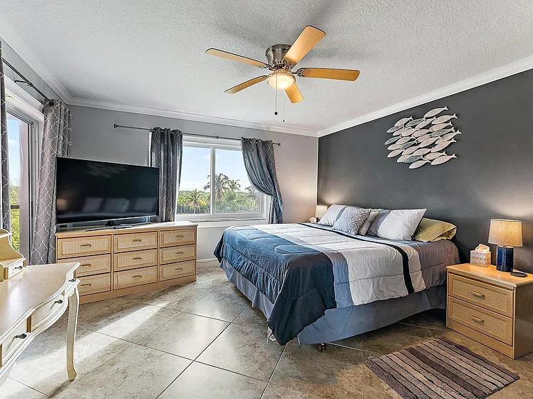 275 Palm Ave #C402 — Photo 22
