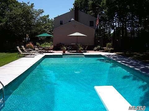 3rd image of 12 High Gate Ct