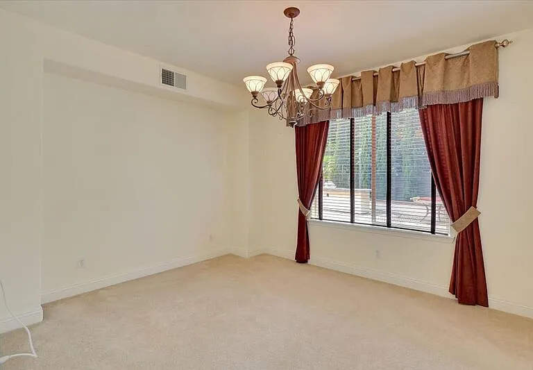 208 Otter Glen Ct — Photo 18