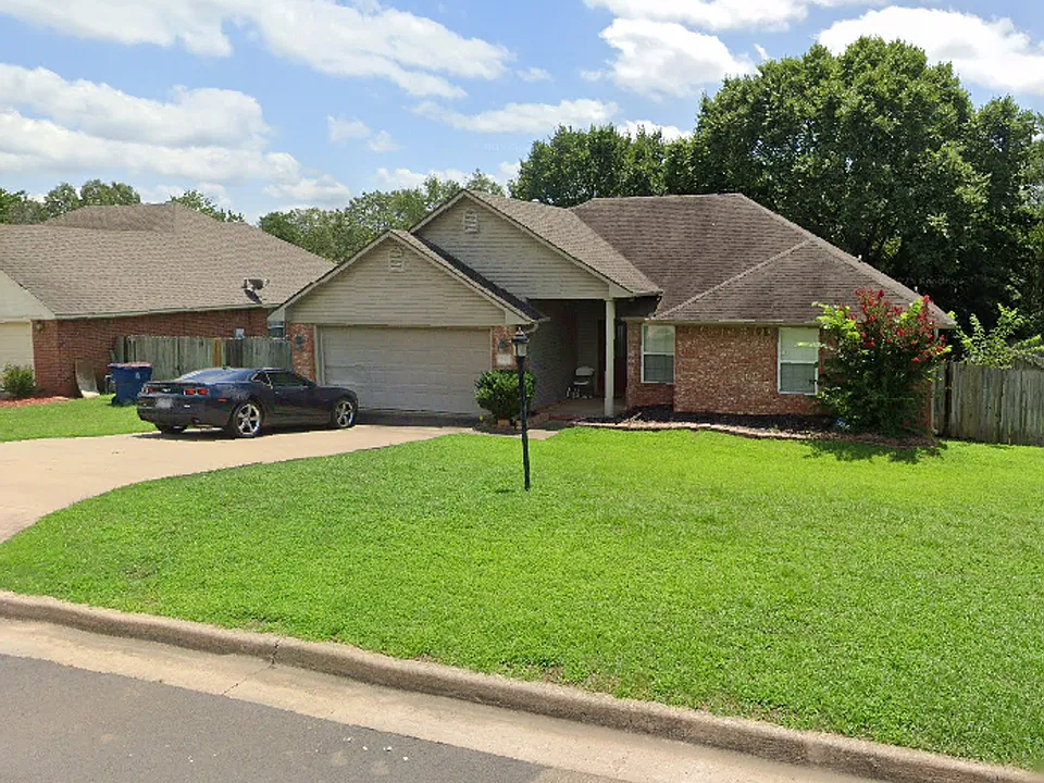 9700 E Pointe Dr