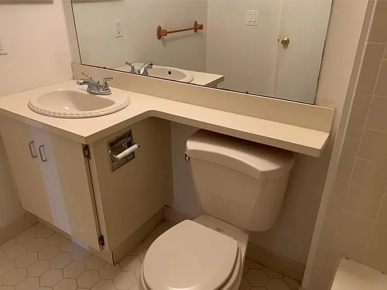 203 Darwin Ln — Photo 3