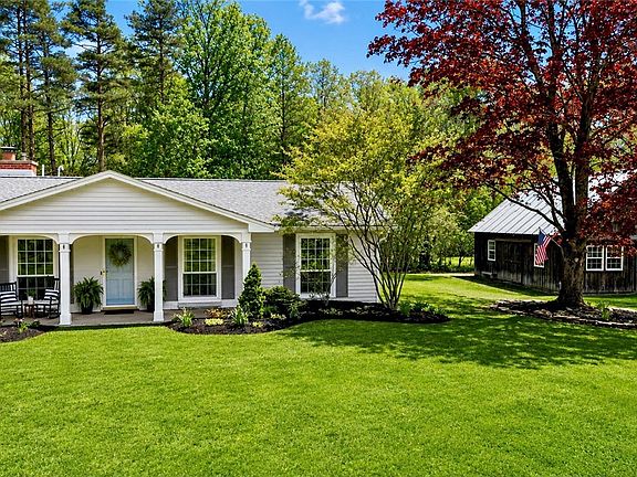 2nd image of 216 Treehaven Dr