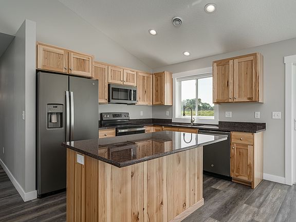 2nd image of 821 7th Ave NW #105