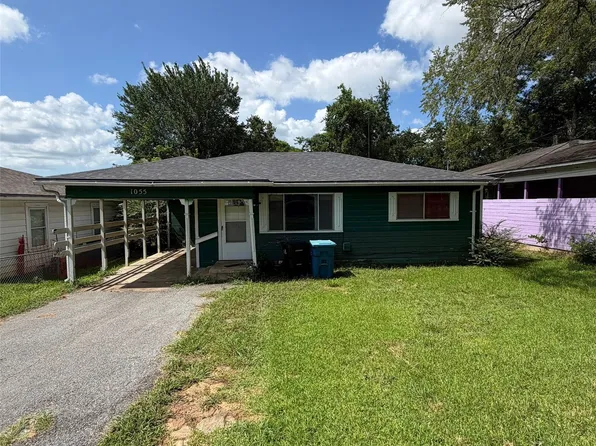 1055 Star St, Denison, TX 75020