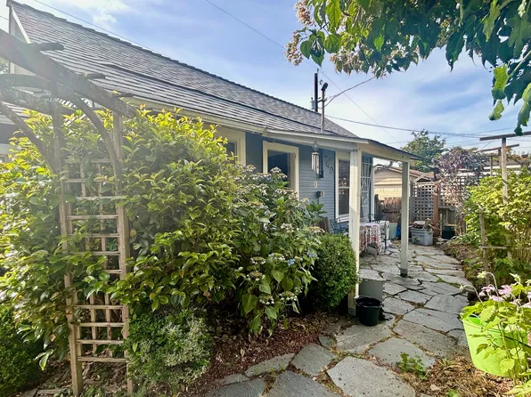 2529 1/2 1st Ave W, Seattle, WA 98119