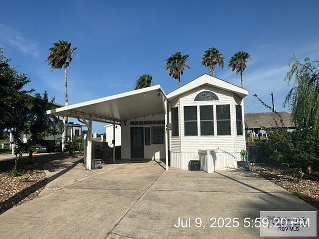 109 Mississippi River Blvd