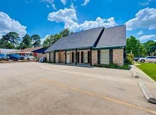 25219 Oakhurst Dr, Spring, TX 77386