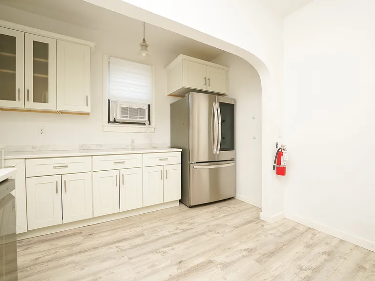 804 Fairview Ln — Photo 11