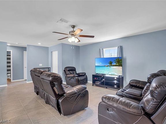 4th image of 137 Blackstone Dr