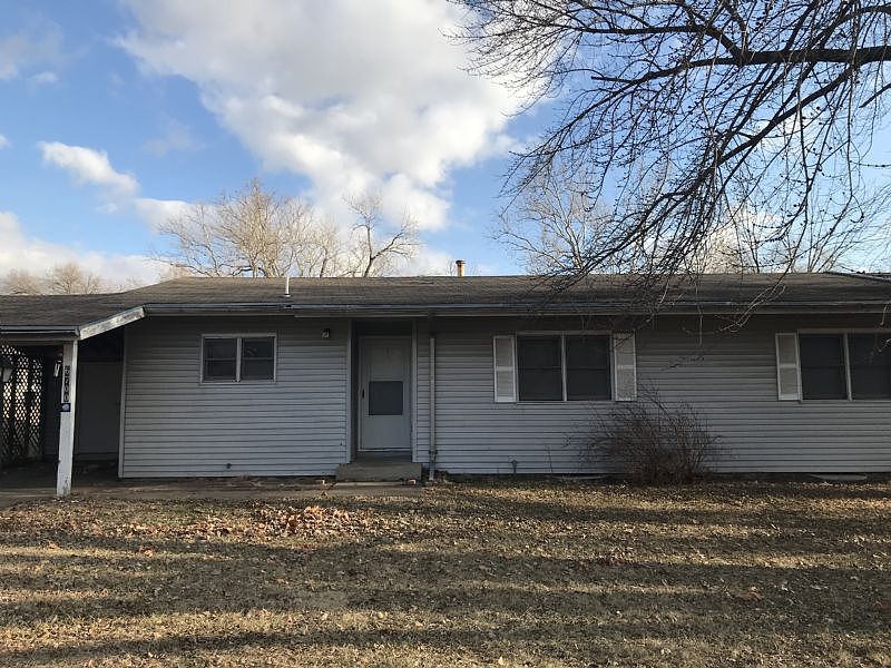 2nd image of 6700 SW Greencastle Dr