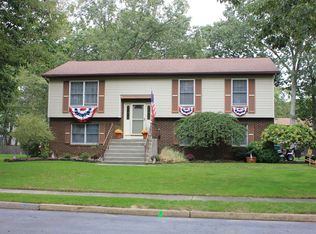 33 Hemlock Hill Rd, Jackson, NJ 08527