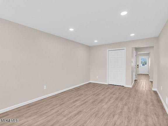 5th image of 378 Ilona Court