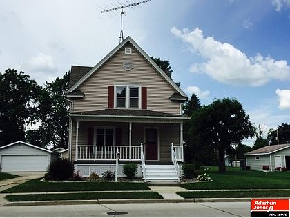 1st image of 284 N Park Ave