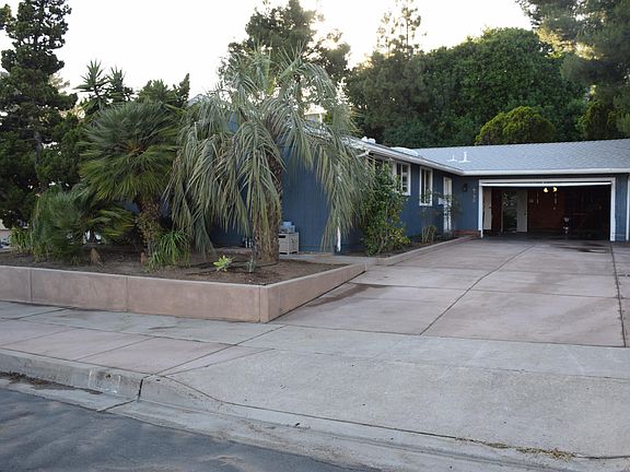 2nd image of 6732 Cowles Mountain Blvd