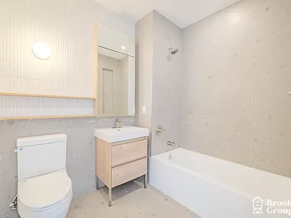 1889 Atlantic Avenue image 6 of 28