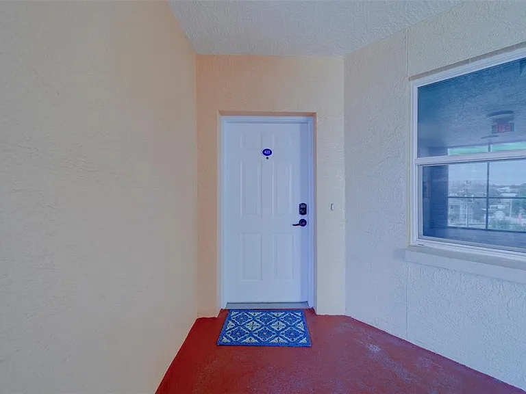 16700 Gulf Blvd #423 — Photo 4