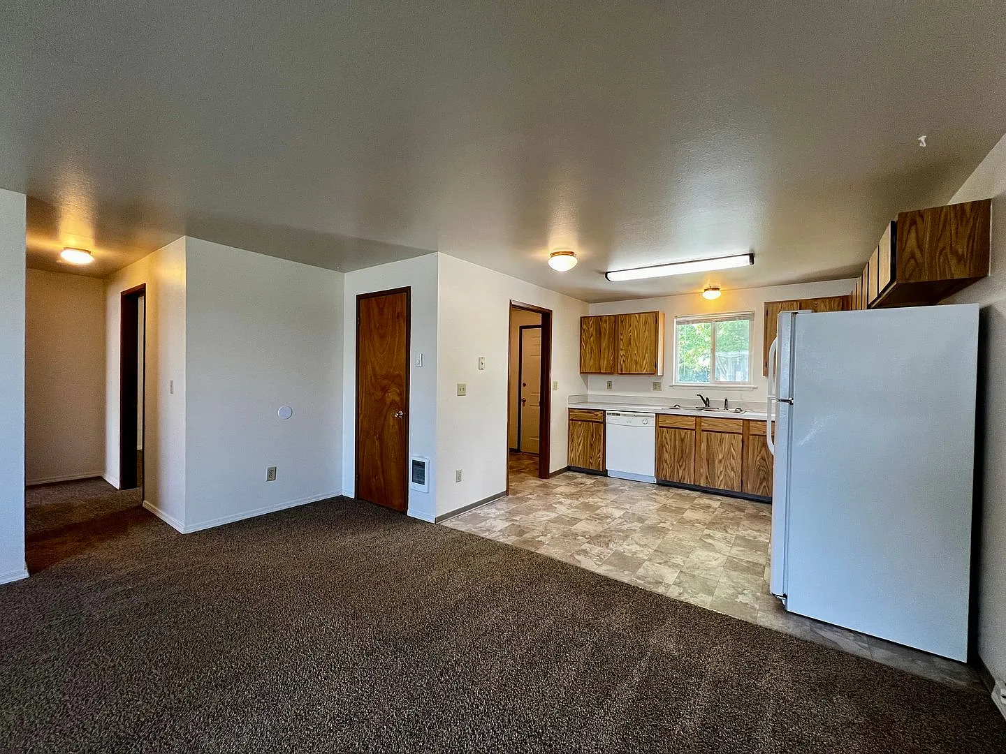 Duplex off of 48th Ave! — Photo 4