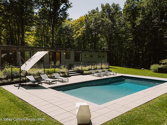 2nd image of 191 Ridge Road
