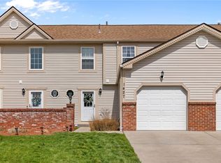 1427 Yorktown Dr, Lawrence, PA 15055