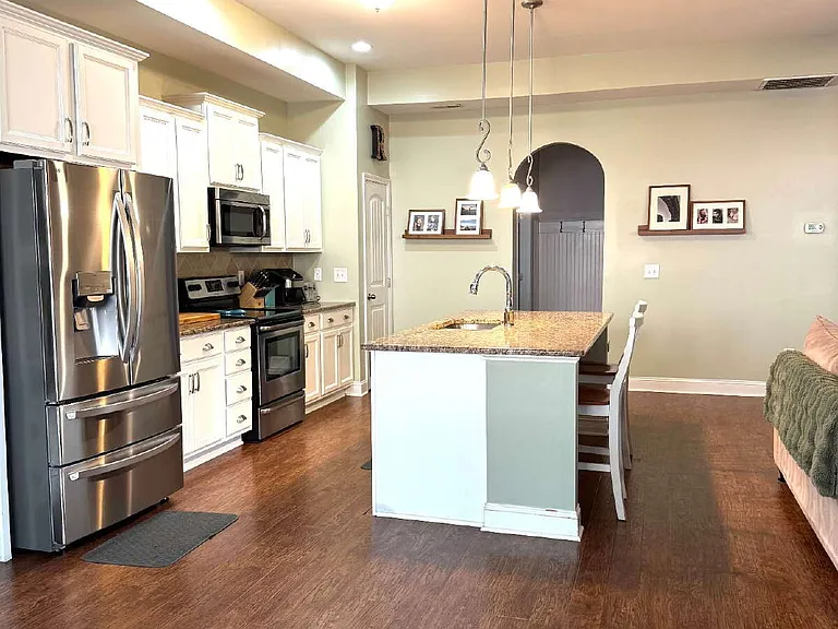 59 Cherry Hill Dr — Photo 20